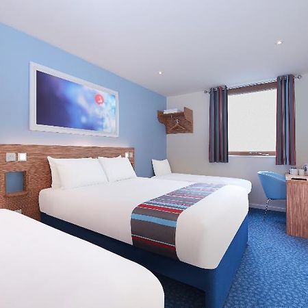 Travelodge London Richmond Central Exterior photo