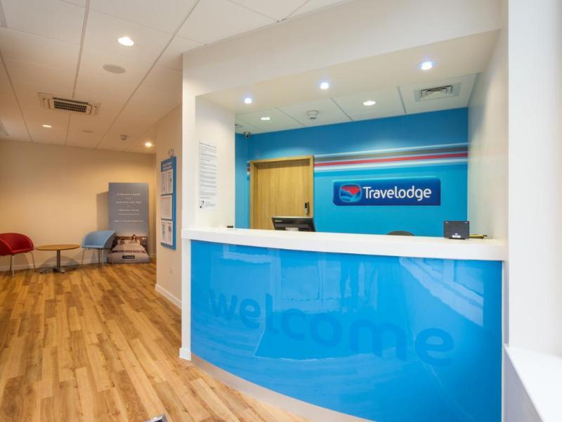 Travelodge London Richmond Central Exterior photo